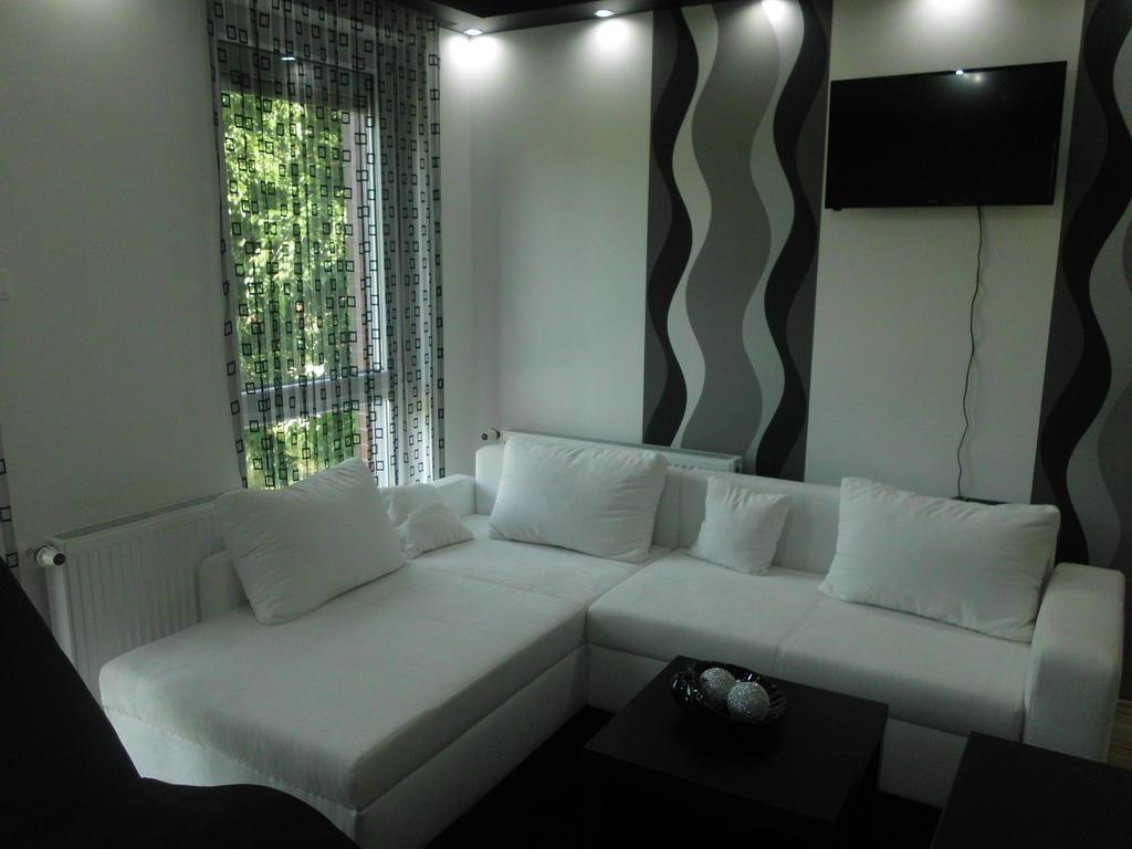 Feszek Apartman Debrecen Kamer foto