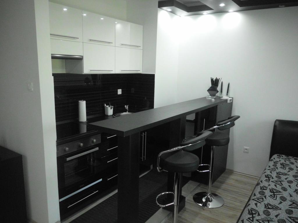 Feszek Apartman Debrecen Kamer foto